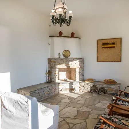 Feriehus Magnolia House - Tinos