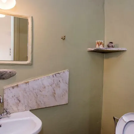 Magnolia House - Tinos Kardhianí